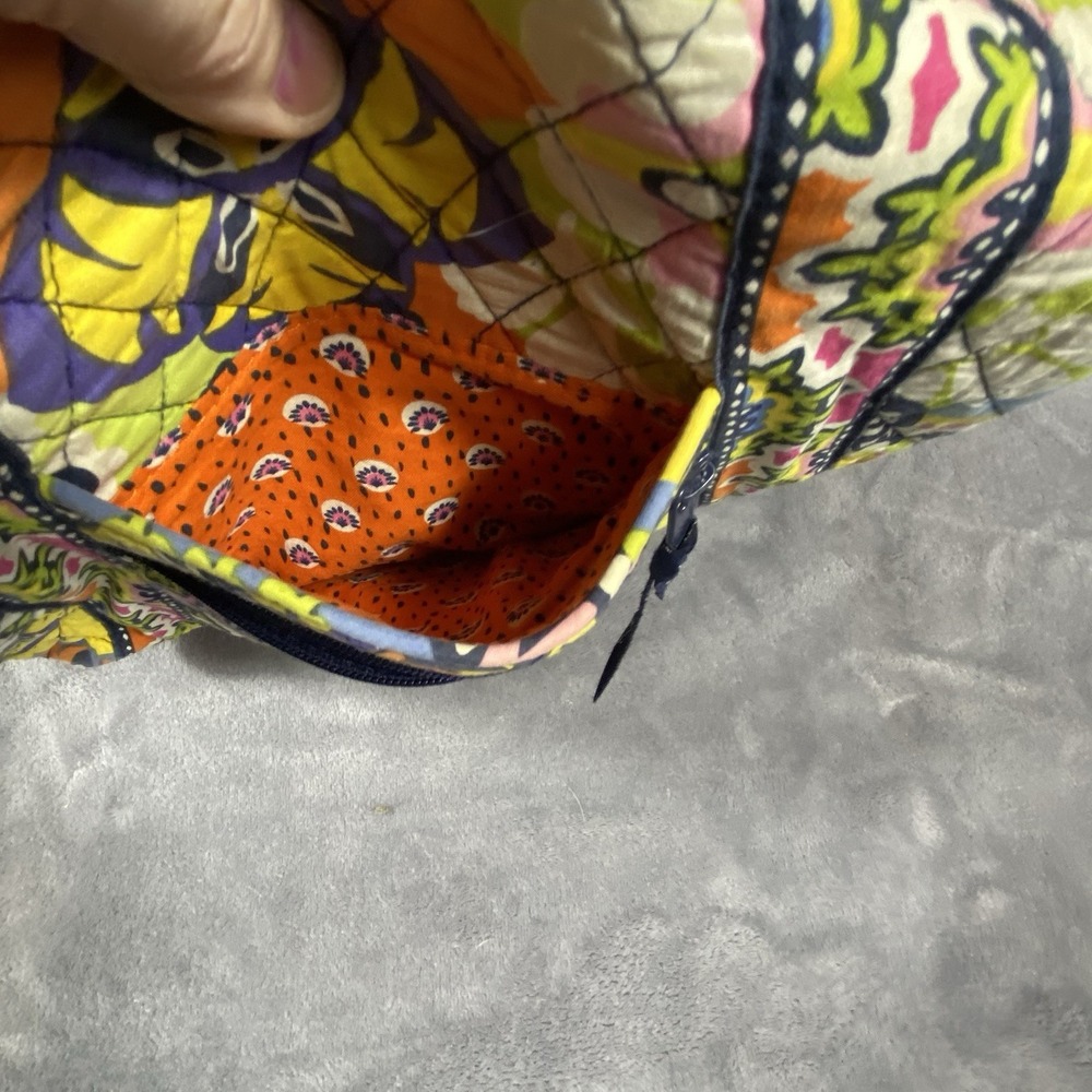 Vera Bradley Crossbody Hipster Purse Bag Retired RIO Pattern Medium Adjustable - Picture 5 of 10
